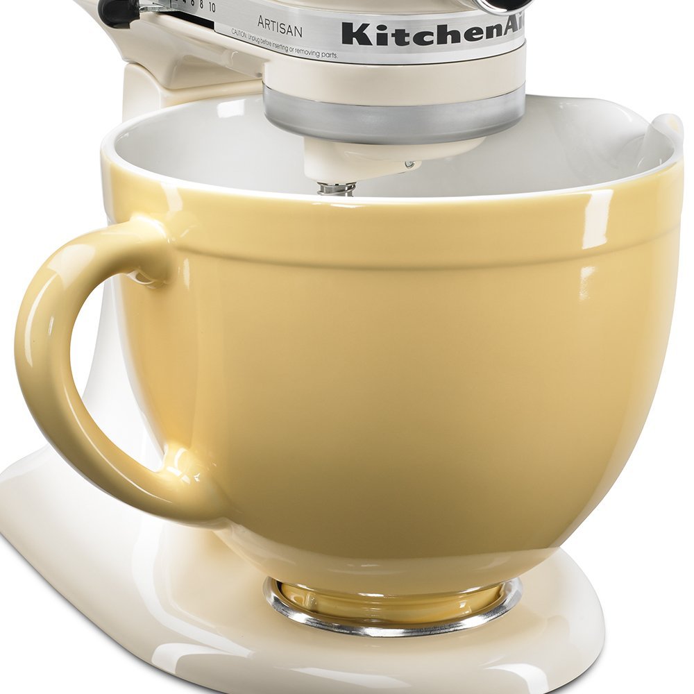 Stand mixer with ceramic mixing bowl