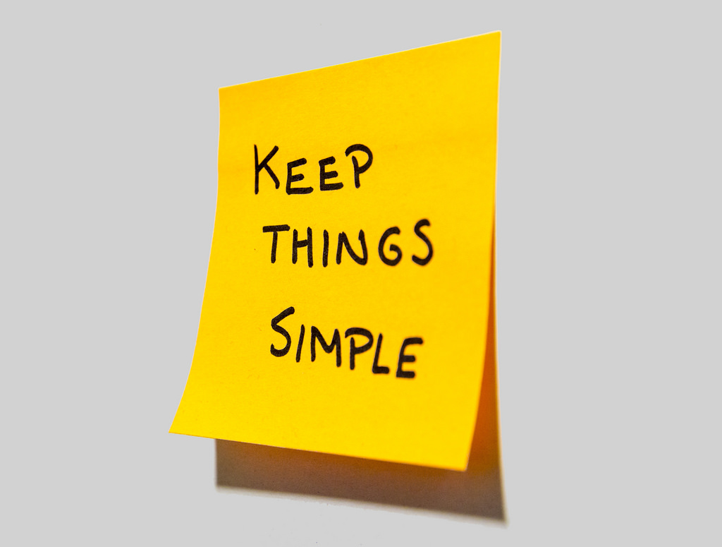 Post-it note "keep things simple"